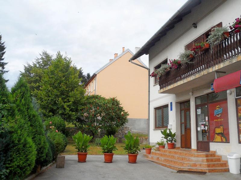 Apartment Rendulic Rakovica Kültér fotó